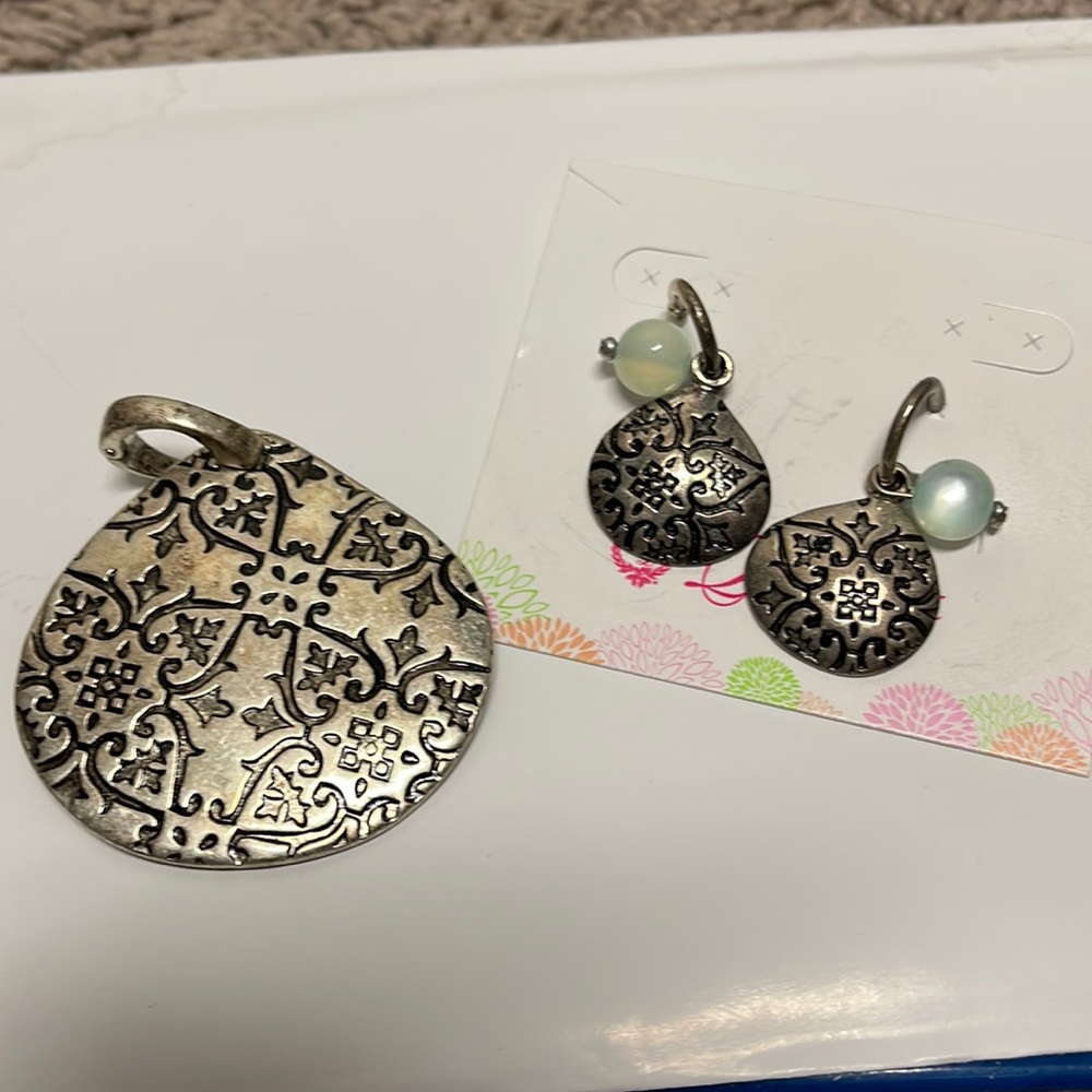 Pendant and earrings